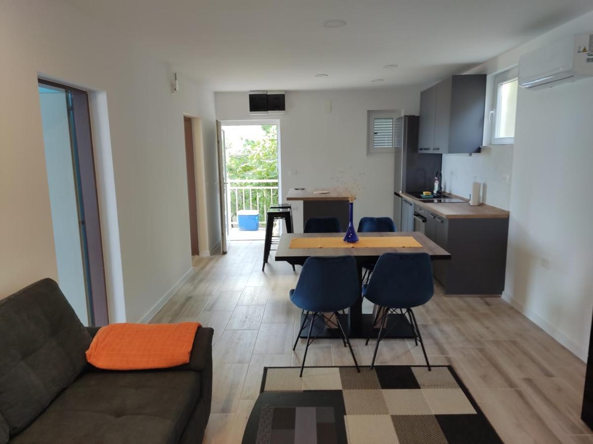 Apartment Varga สเวติยูไร ภายนอก รูปภาพ