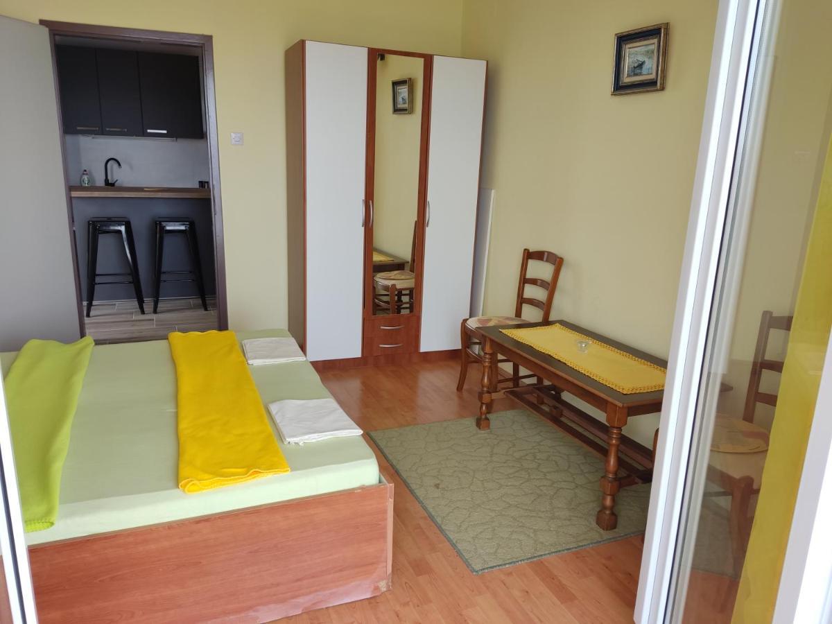 Apartment Varga สเวติยูไร ภายนอก รูปภาพ